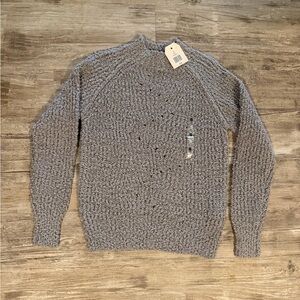 *NEW* Gray Textured Women’s Sweater